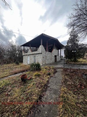 Casa Breznik, región Pernik 1