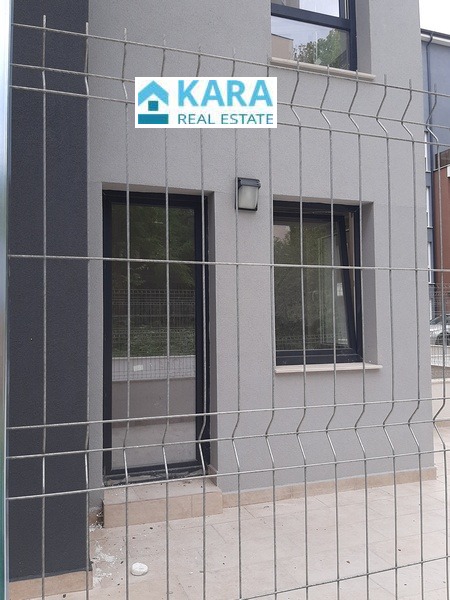 Продава 3-СТАЕН, гр. Кърджали, Център, снимка 2 - Aпартаменти - 47100678