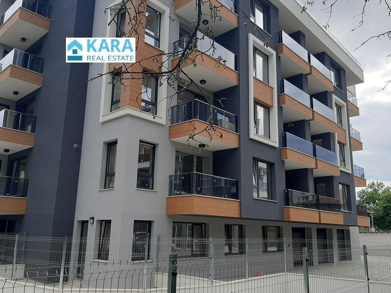 Продава 3-СТАЕН, гр. Кърджали, Център, снимка 1 - Aпартаменти - 47100678