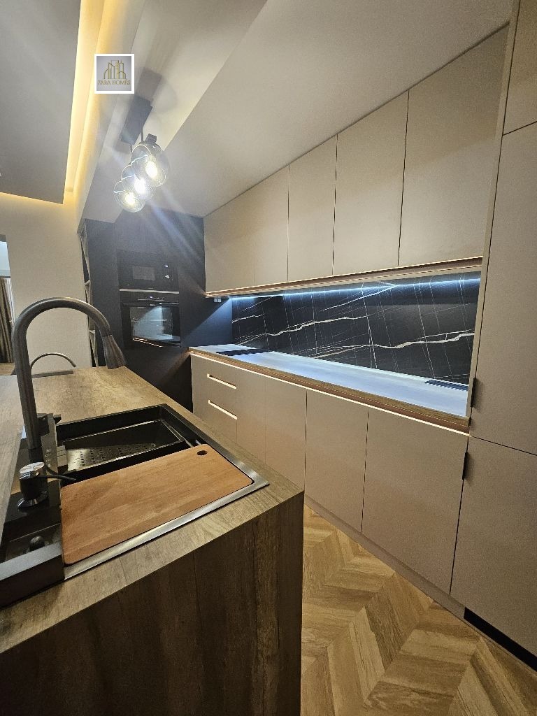 Продава МНОГОСТАЕН, гр. Стара Загора, Център, снимка 3 - Апартаменти - 53173741