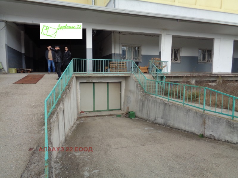 Продава ПРОМ. ПОМЕЩЕНИЕ, гр. Кюстендил, Промишлена зона - Север, снимка 2 - Производствени сгради - 51102195