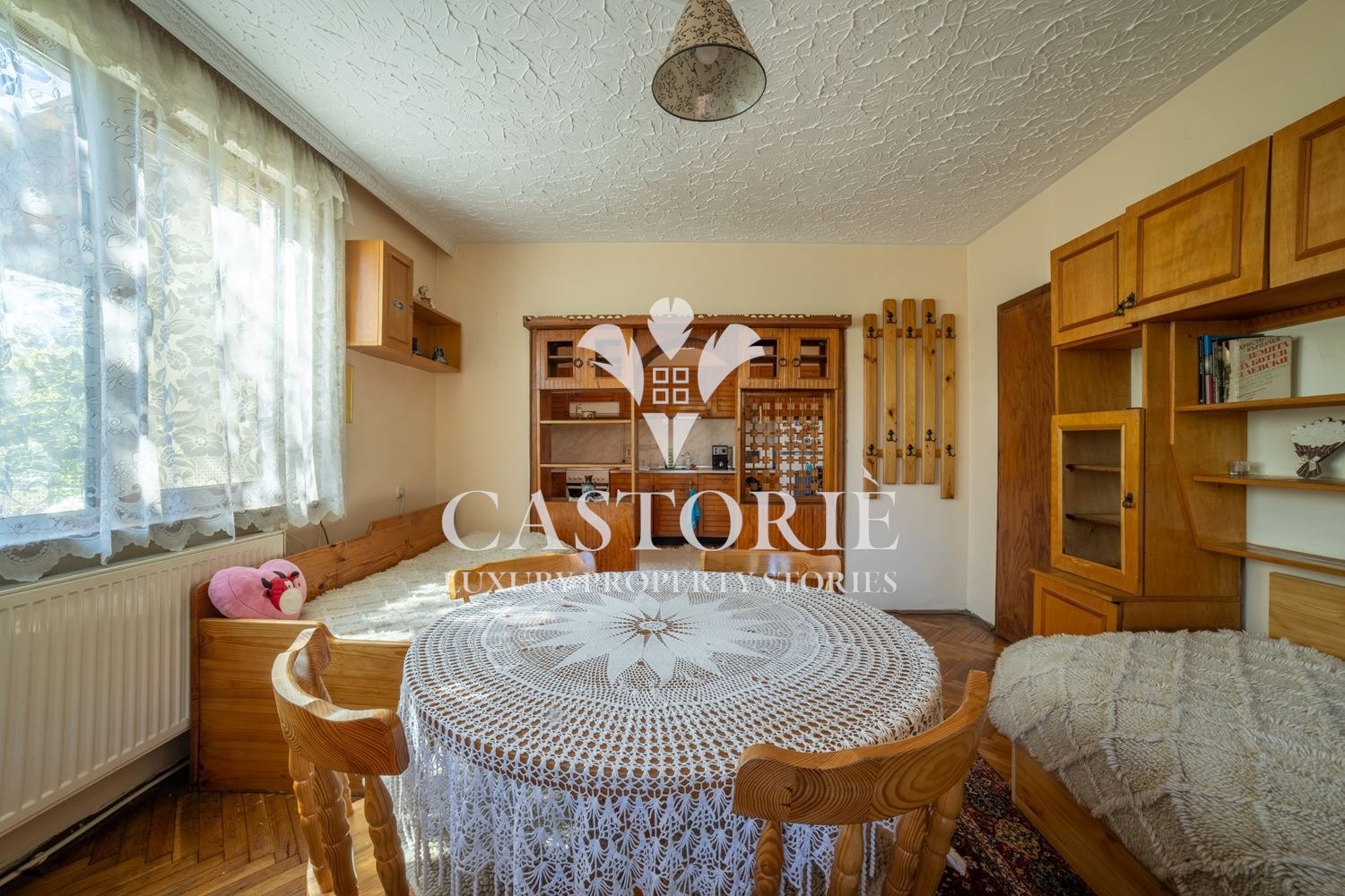 Продава КЪЩА, гр. Априлци, област Ловеч
