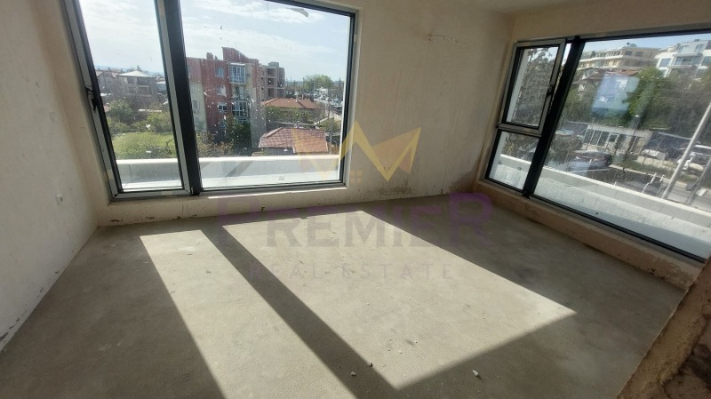 Продава 3-СТАЕН, гр. Варна, Бриз, снимка 3 - Апартаменти - 53199965