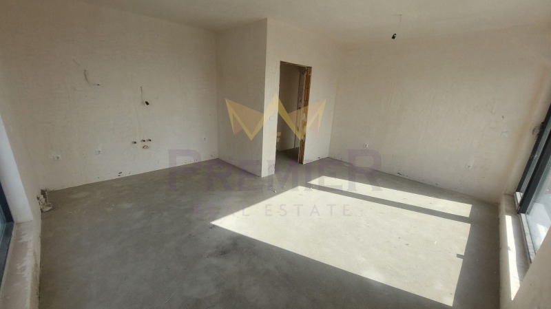 Продава 3-СТАЕН, гр. Варна, Бриз, снимка 2 - Апартаменти - 53199965