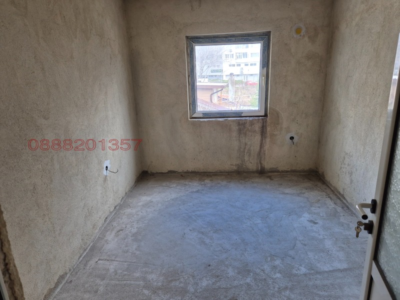 Продава 4-СТАЕН, гр. Варна, Левски 1, снимка 3 - Апартаменти - 53236245