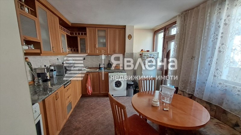 Продава  3-стаен, град Варна, Цветен квартал •  150 000 € • ID 32579986 — holmes.bg - [1] 