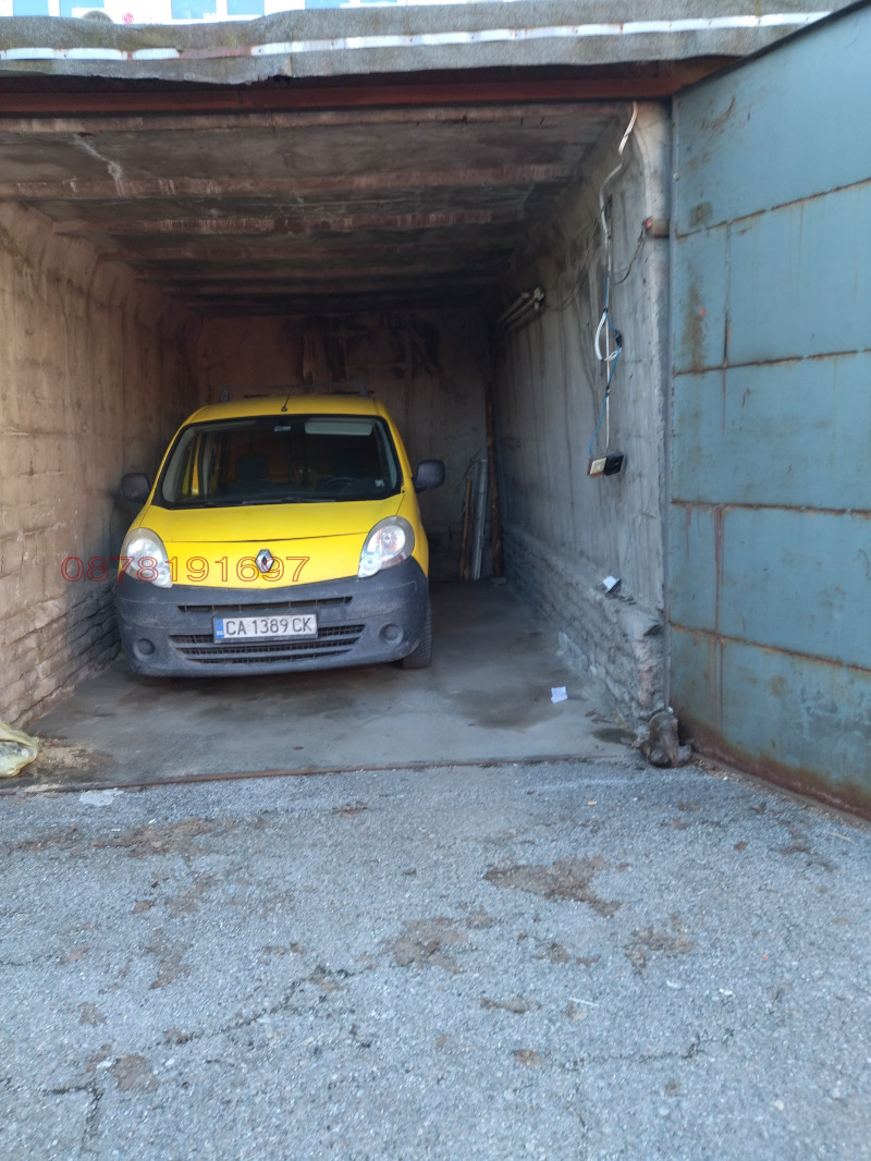 Продава ГАРАЖ, ПАРКОМЯСТО, гр. София, Гео Милев, снимка 2 - Гаражи и паркоместа - 52781784