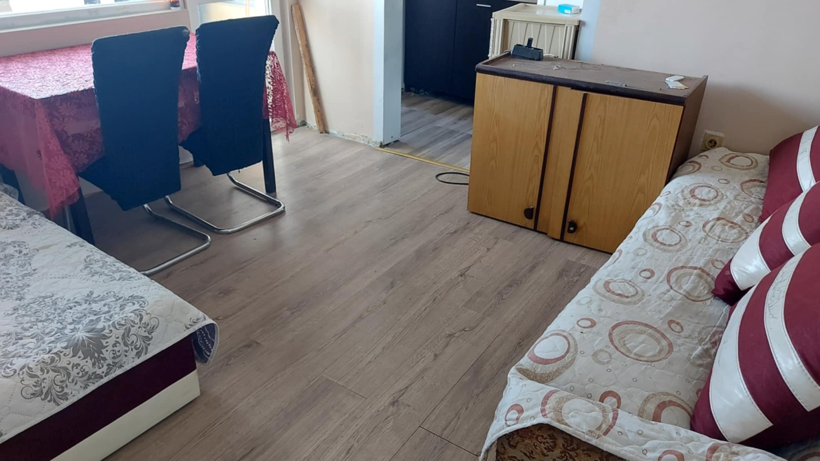 Продава 3-СТАЕН, гр. Хасково, Любен Каравелов, снимка 2 - Апартаменти - 53676182