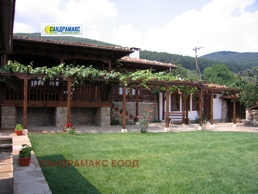 Продава КЪЩА, с. Жеравна, област Сливен, снимка 8 - Къщи - 41311495