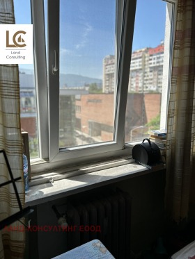1 спаваћа соба Зона Б-5, Софија