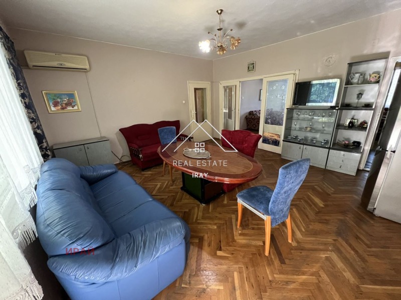 Продава МНОГОСТАЕН, гр. Стара Загора, Център, снимка 1 - Aпартаменти - 48301682