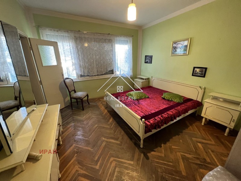 Продава МНОГОСТАЕН, гр. Стара Загора, Център, снимка 12 - Aпартаменти - 48301682