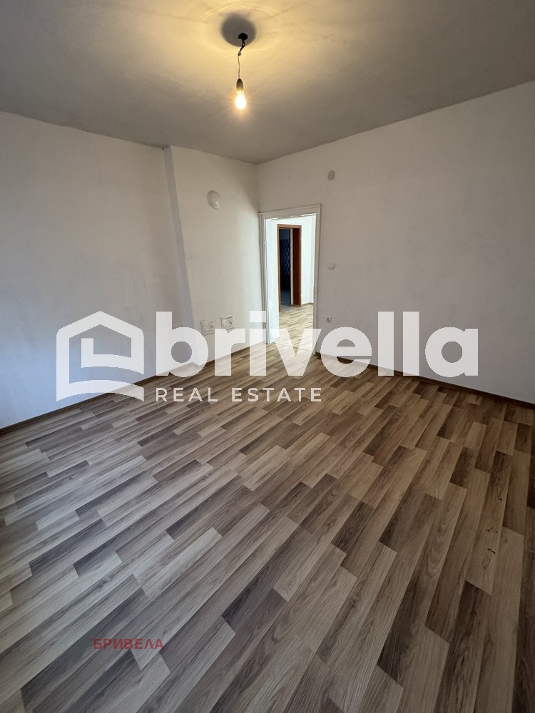 En venta  Piso de la casa Sofia , Levski , 161 metros cuadrados | 87444343 - imagen [2]