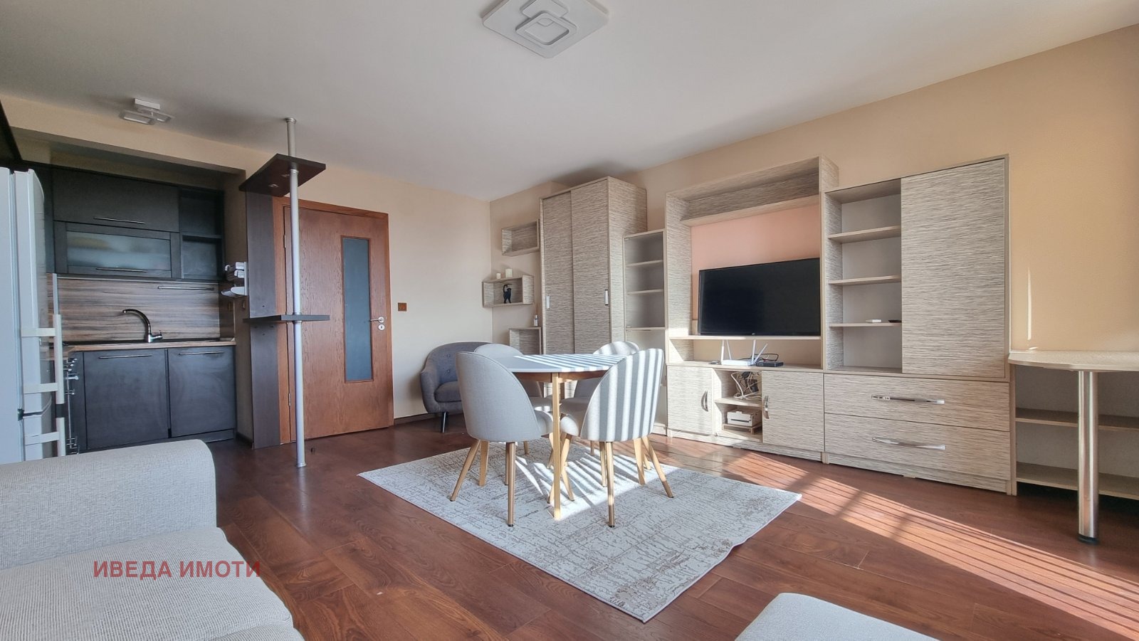 Продава 2-СТАЕН, гр. Варна, Лятно кино Тракия, снимка 2 - Апартаменти - 52645049