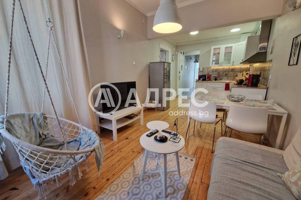 Продава 3-СТАЕН, гр. София, Център, снимка 2 - Апартаменти - 56293927