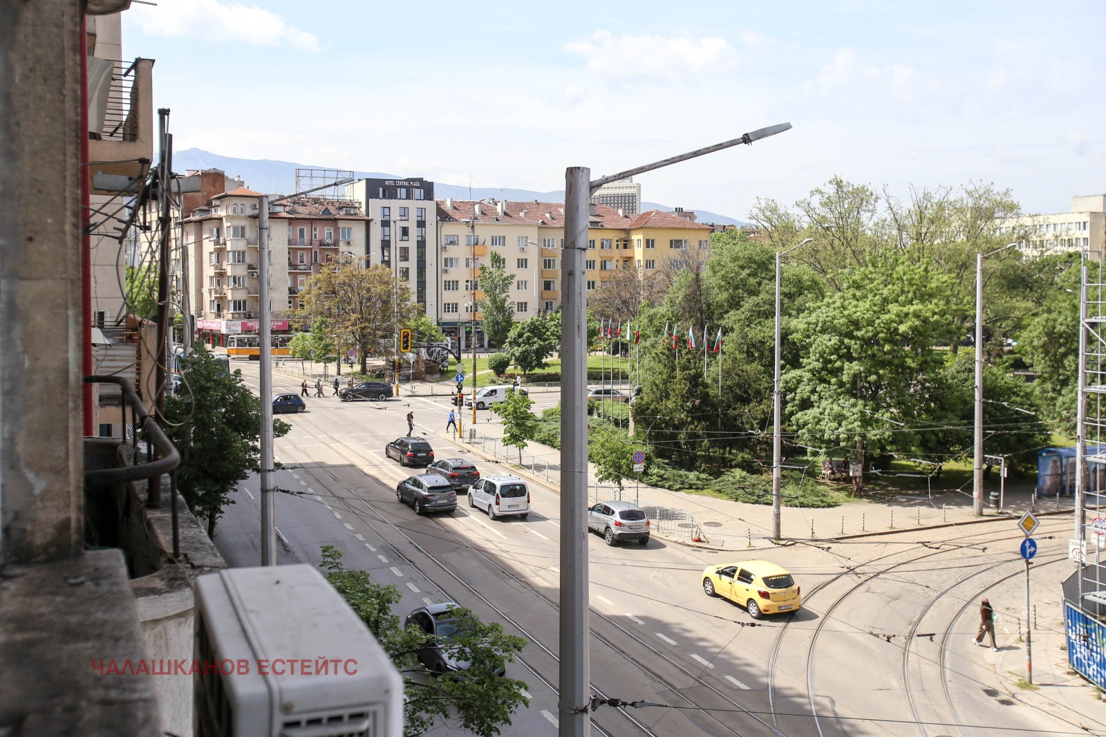 Продава 4-СТАЕН, гр. София, Център, снимка 2 - Апартаменти - 53743188