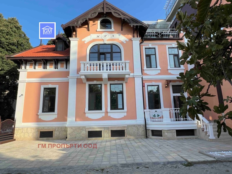 Продава САМОСТОЯТЕЛНА СГРАДА в град Варна, Център - 594 кв.м / 1 200 000 € » 2 346 996.00 лв., ГМ ПРОПЪРТИ ООД