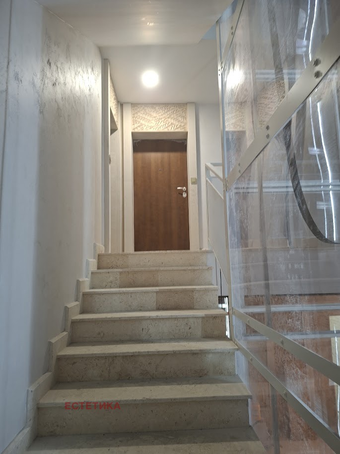Na sprzedaż  3 sypialnie Sofia , Lozenec , 368 mkw | 34248675 - obraz [4]