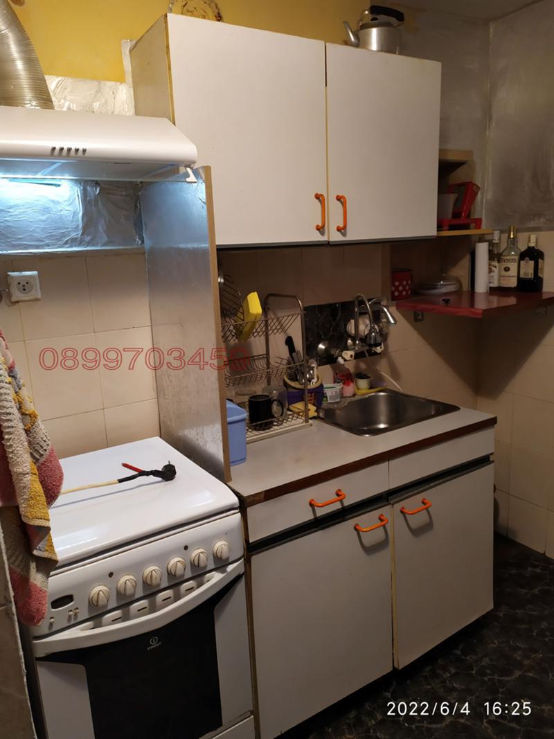 Продава КЪЩА, гр. Нови пазар, област Шумен, снимка 8 - Къщи - 52785357