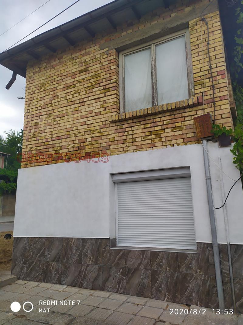 Продава КЪЩА, гр. Нови пазар, област Шумен, снимка 3 - Къщи - 52785357