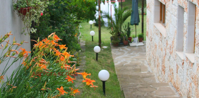 Продава ХОТЕЛ, с. Синеморец, област Бургас, снимка 5 - Хотели - 52688364