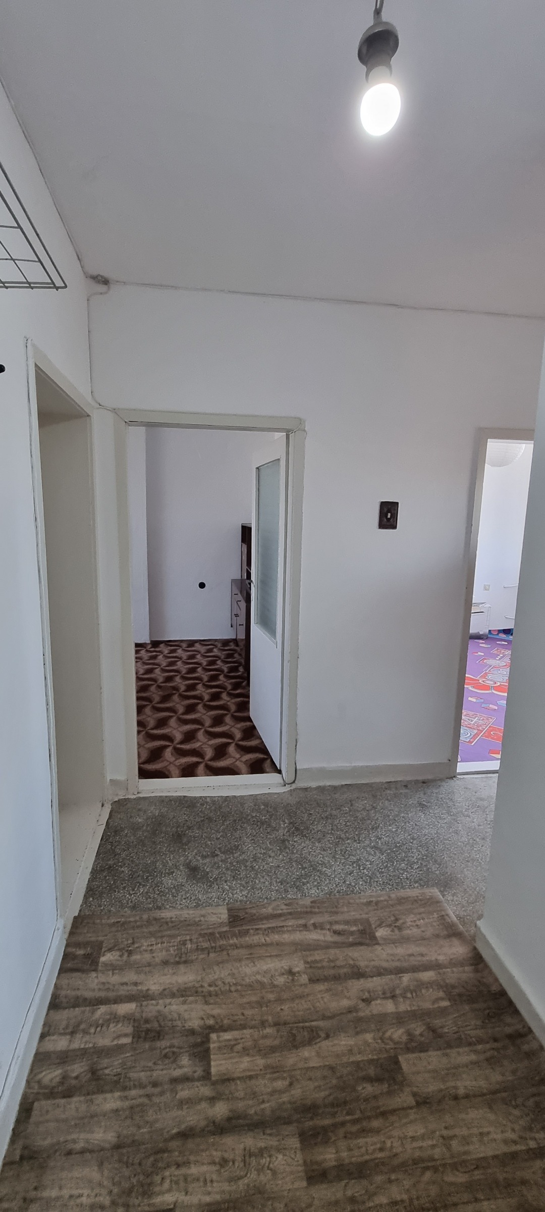 Продава 3-СТАЕН, гр. Разград, Бели Лом, снимка 2 - Апартаменти - 54413015