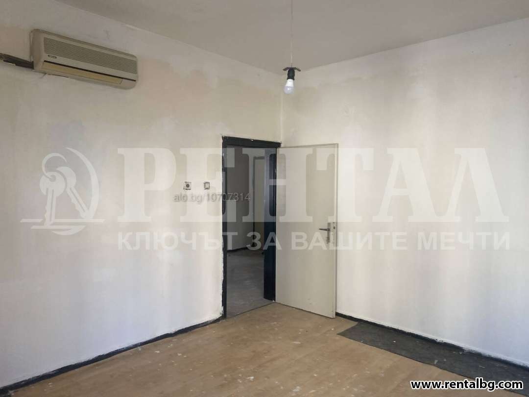 Продава МНОГОСТАЕН, гр. Пловдив, Център, снимка 9 - Апартаменти - 54640272