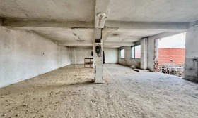 Industribygning Dalbok dol, region Lovech 9