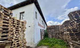 Industribygning Dalbok dol, region Lovech 5