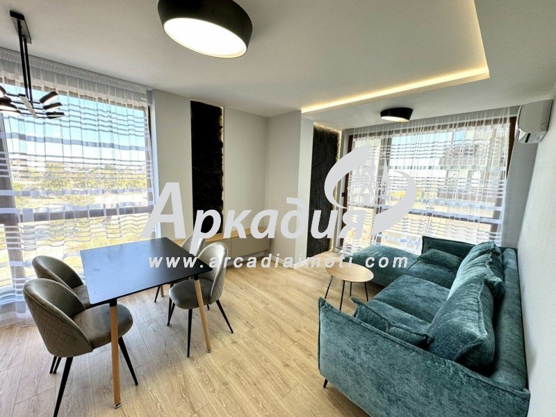 Продава  2-стаен, град Пловдив, Въстанически •  119 500 EUR • ID 31345147 — holmes.bg - [1] 