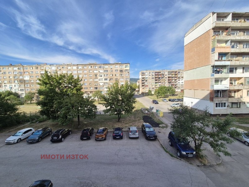 Eladó  2 hálószobás Pernik , Iztok , 89 négyzetméter | 87732527 - kép [11]