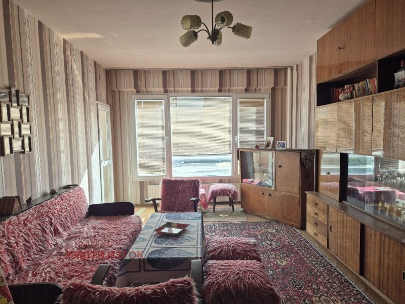Eladó  2 hálószobás Pernik , Iztok , 89 négyzetméter | 87732527 - kép [7]