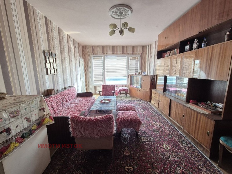 Eladó  2 hálószobás Pernik , Iztok , 89 négyzetméter | 87732527 - kép [8]