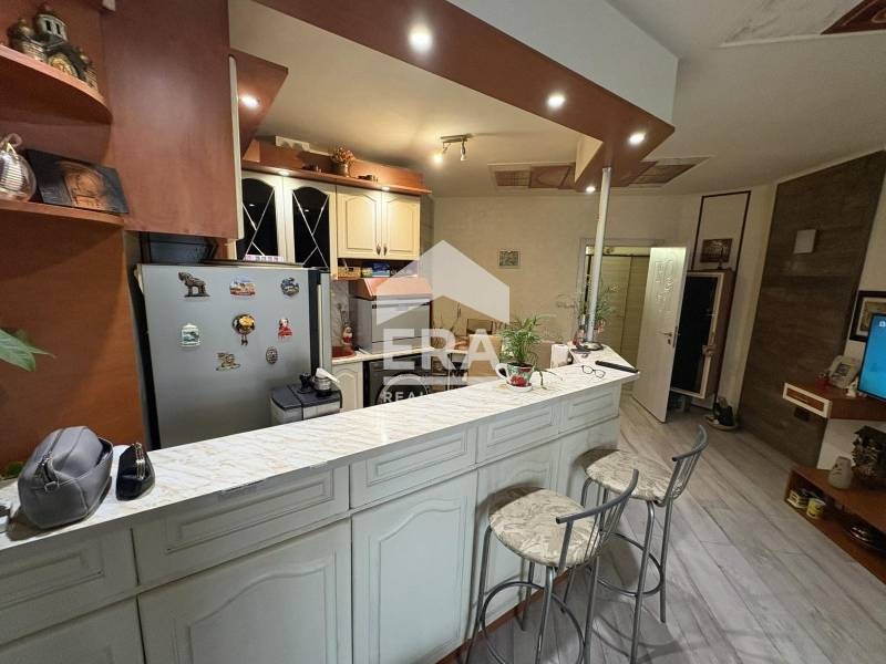 Продава 3-СТАЕН, гр. Велико Търново, Картала, снимка 3 - Апартаменти - 53632264