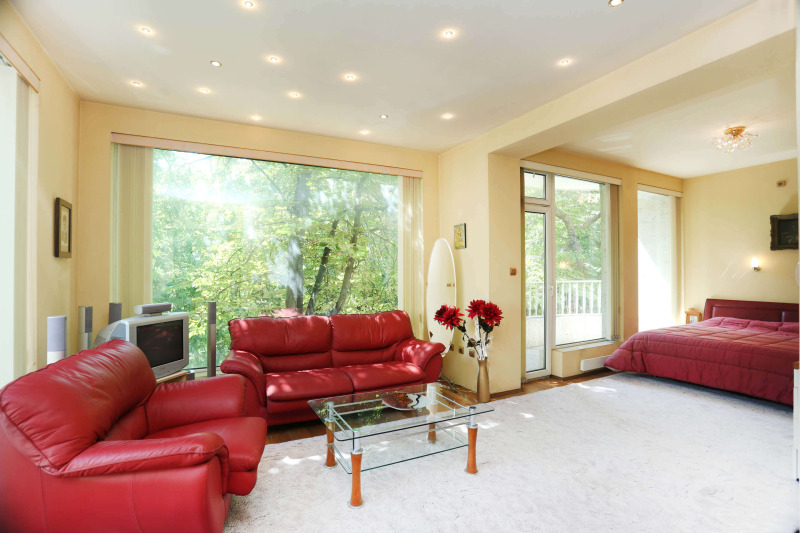 Продава КЪЩА, гр. Варна, Гръцка махала, снимка 3 - Къщи - 25824617