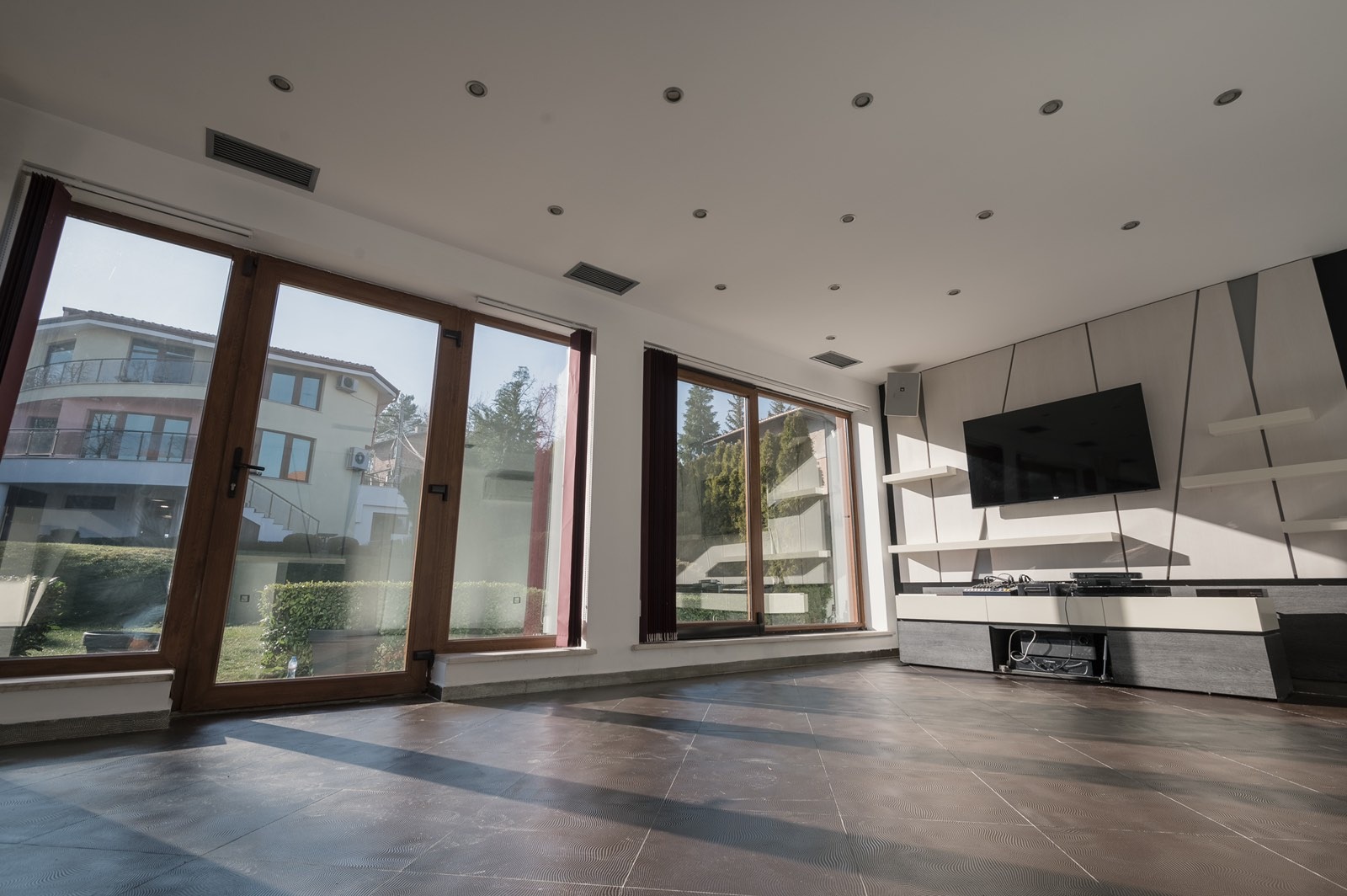 Продава КЪЩА, гр. София, с. Мало Бучино, снимка 15 - Къщи - 56059797