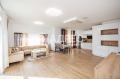 Продава КЪЩА, град Варна, м-т Ален мак • 430000 € / 841006.90 лв. • 89467747 1