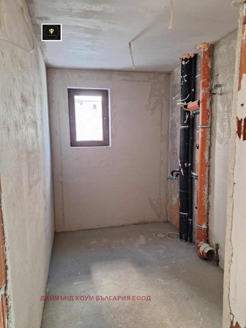 Zu verkaufen  1 Schlafzimmer Plowdiw , Komatewo , 87 qm | 68990633 - Bild [2]