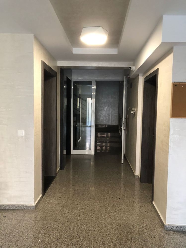 Продава 2-СТАЕН, гр. Варна, Колхозен пазар, снимка 2 - Апартаменти - 55011375