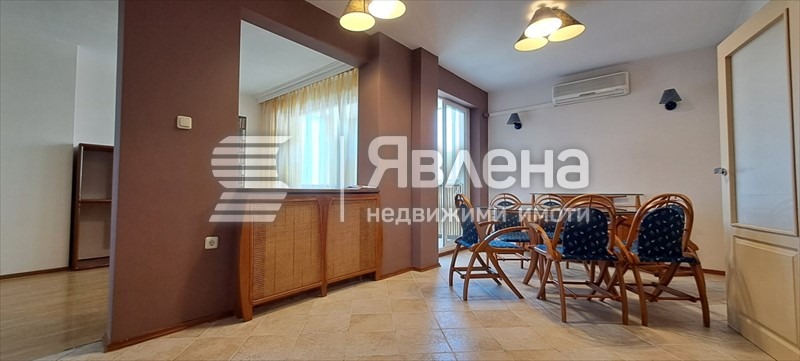 Продава 3-СТАЕН, гр. София, Лагера, снимка 3 - Апартаменти - 55287097
