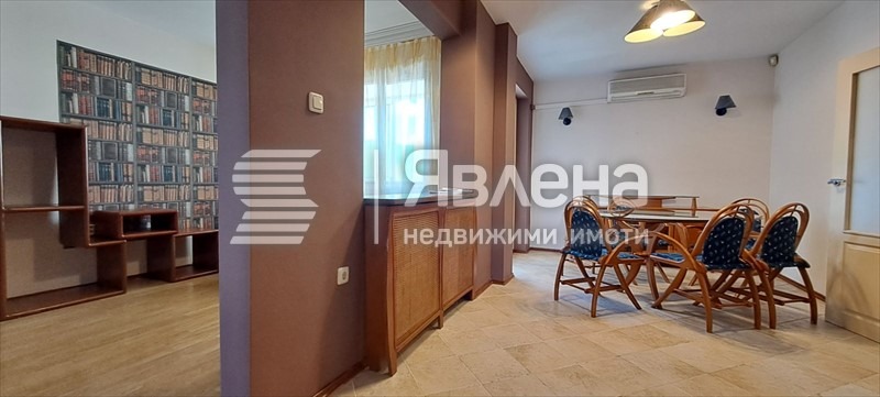 Продава 3-СТАЕН, гр. София, Лагера, снимка 2 - Апартаменти - 55287097