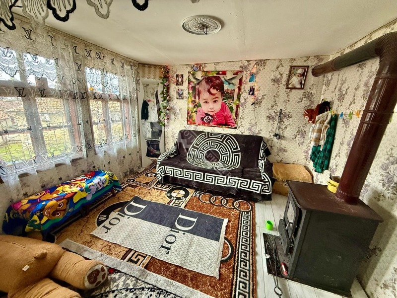 Продава КЪЩА, гр. Елена, област Велико Търново, снимка 6 - Къщи - 52749567