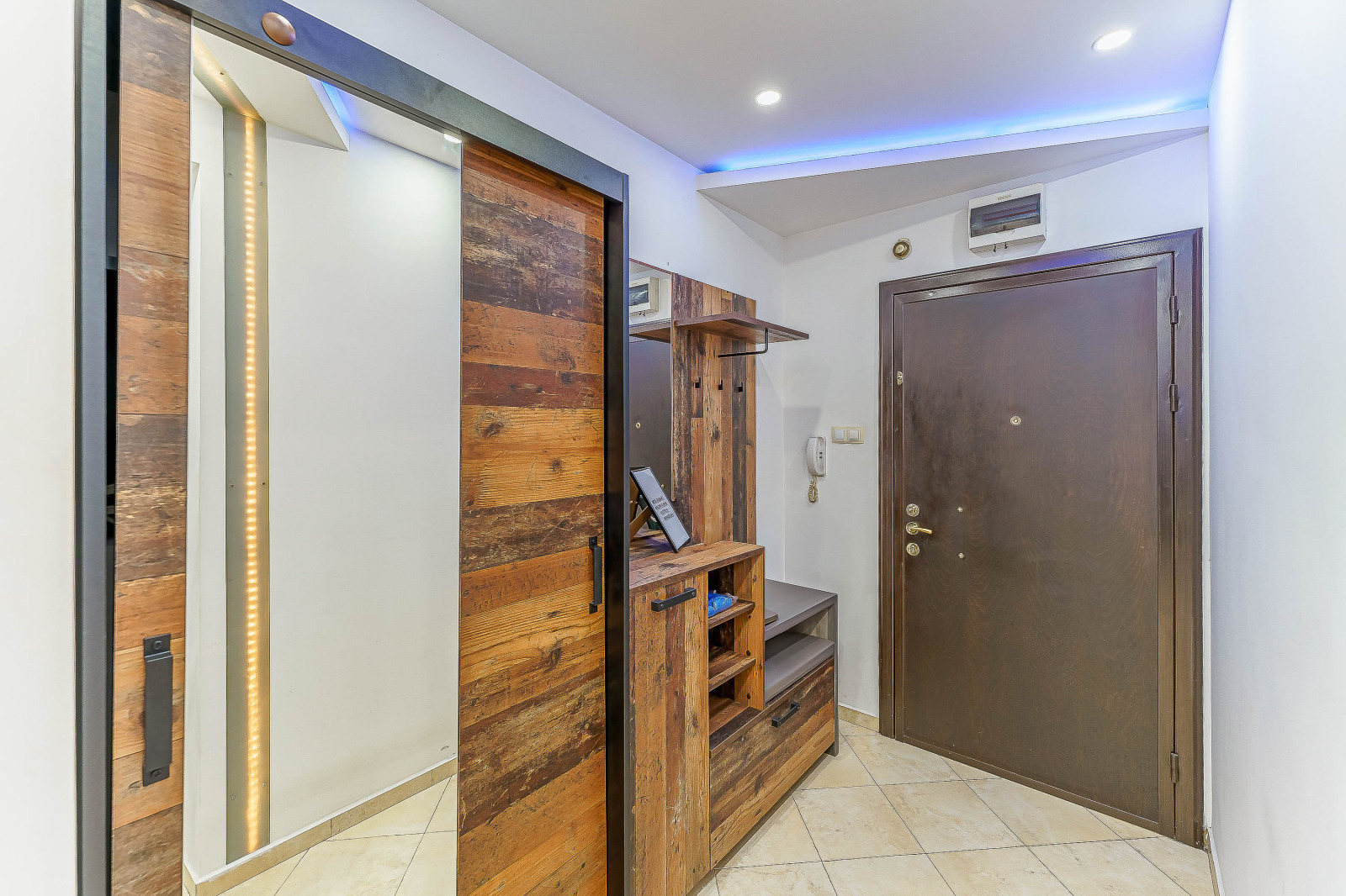 Продава 3-СТАЕН, гр. София, Банишора, снимка 16 - Апартаменти - 54063992