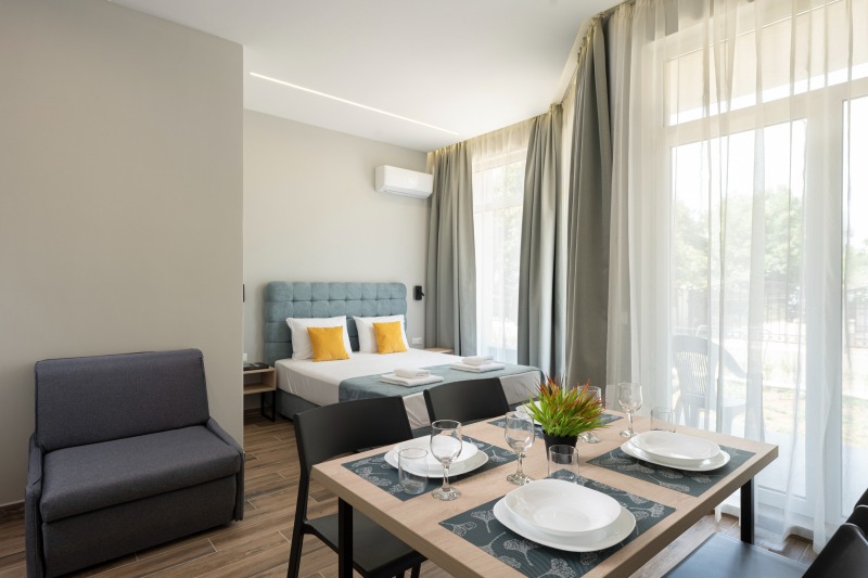 Продава  1-стаен област Бургас , гр. Ахтопол , 50 кв.м | 53015039 - изображение [3]