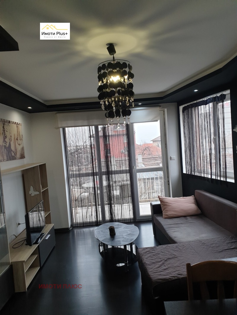 Продава  2-стаен, град Шумен, Добруджански •  100 000 EUR • ID 14001253 — holmes.bg - [1] 