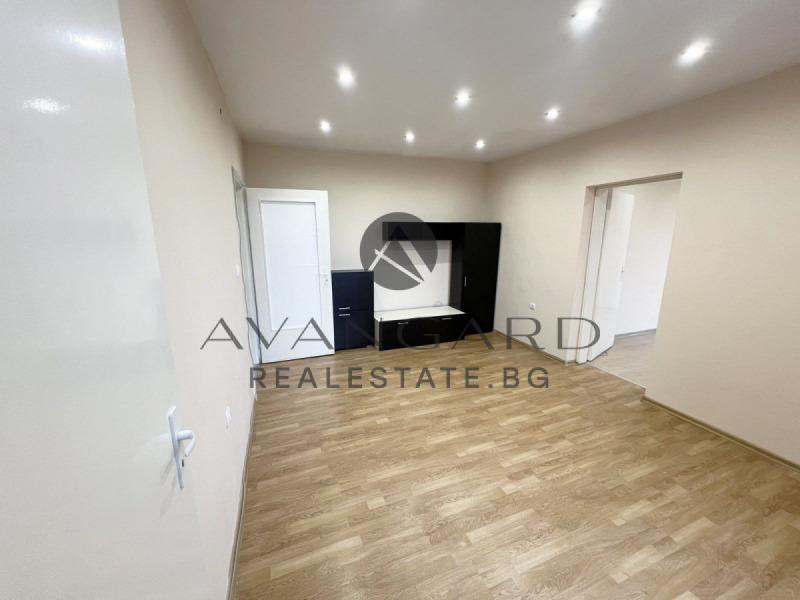 Продава 2-СТАЕН, гр. Пловдив, Изгрев, снимка 2 - Апартаменти - 52605478