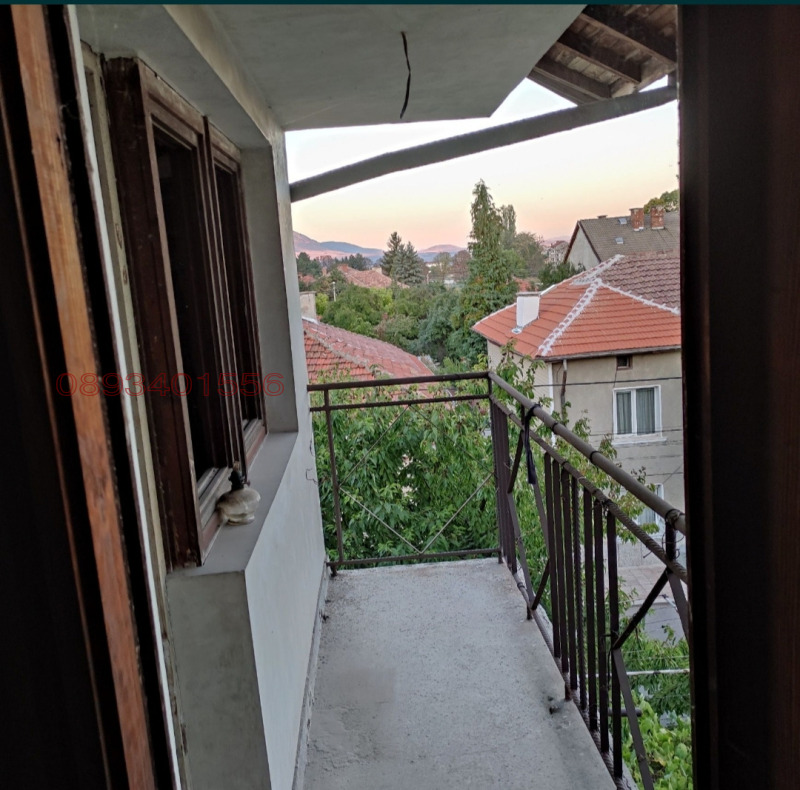 Продава МНОГОСТАЕН, гр. Кюстендил, Бузлуджа, снимка 9 - Апартаменти - 52789998