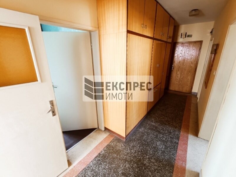 Продава МНОГОСТАЕН, гр. Варна, Център, снимка 12 - Aпартаменти - 48946119