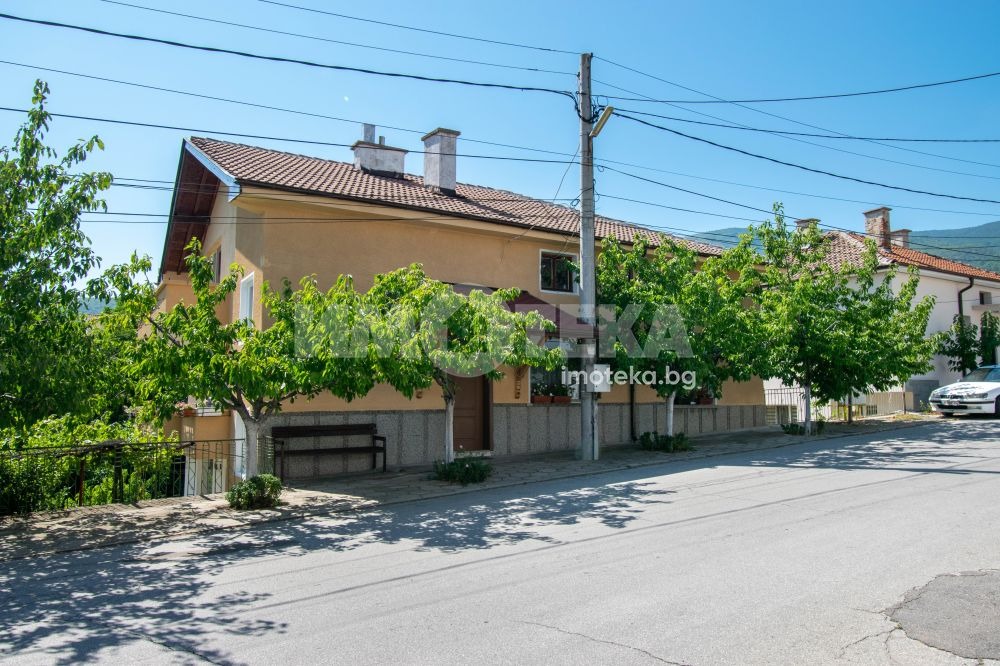 Продава ЕТАЖ ОТ КЪЩА, гр. Куклен, област Пловдив