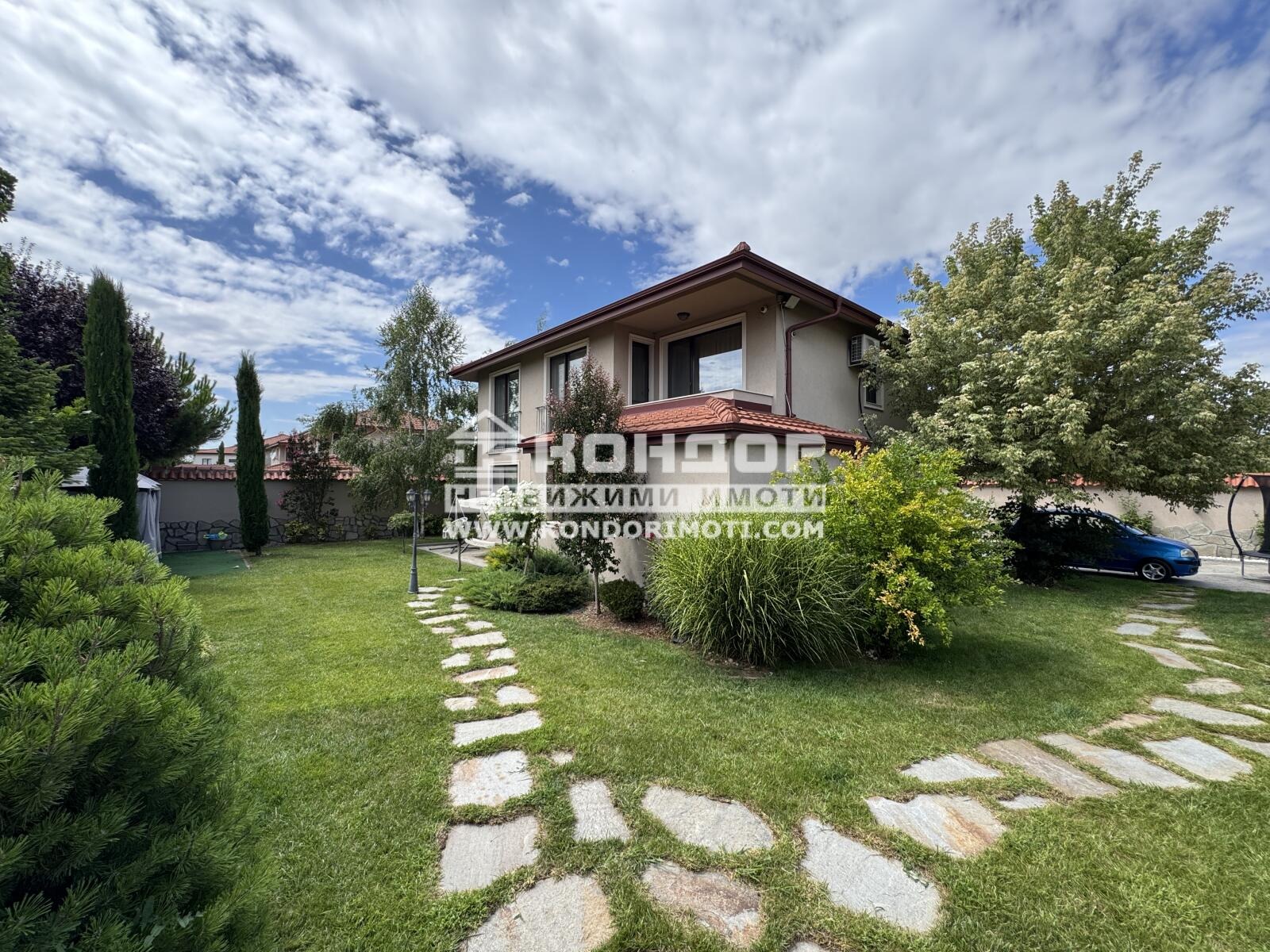 Продава КЪЩА, гр. Пловдив, Беломорски, снимка 2 - Къщи - 43101994